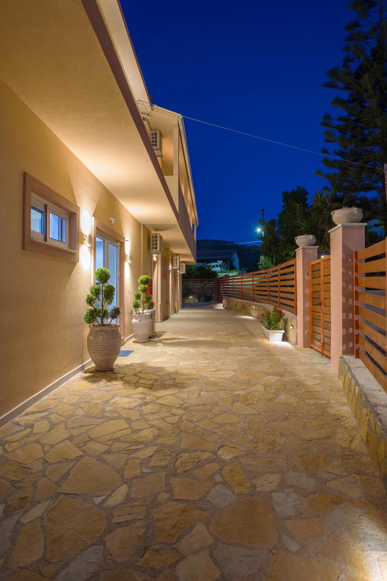 Mary Elen Boutique Hotel Аргаси Экстерьер фото